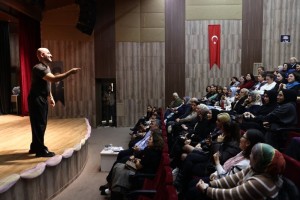 25 Kasım'a Özel Söyleşi Düzenlendi
